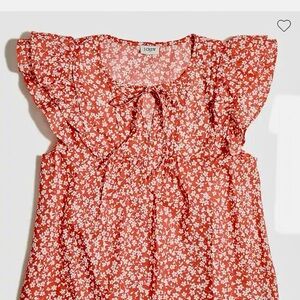 Like new J CREW floral sleeveless double ruffle top 😍